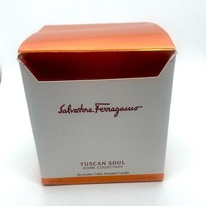 Salvatore Ferragamo Tuscan Soul Home Collection Scented Soy Candle 250g / 8.8oz